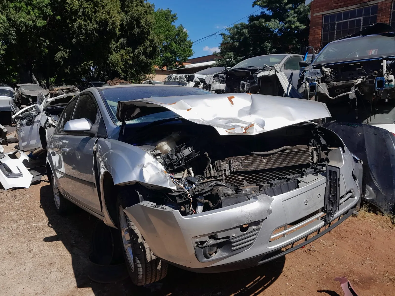 2007 Ford Focus  view 2