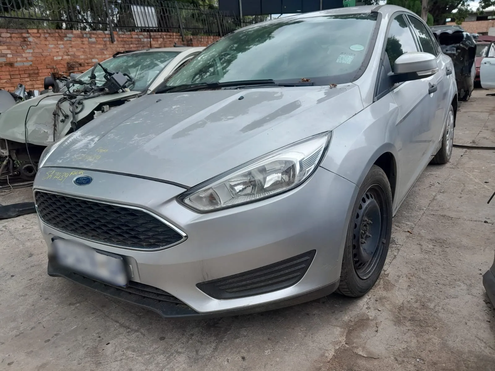 2017 Ford Focus  view 5