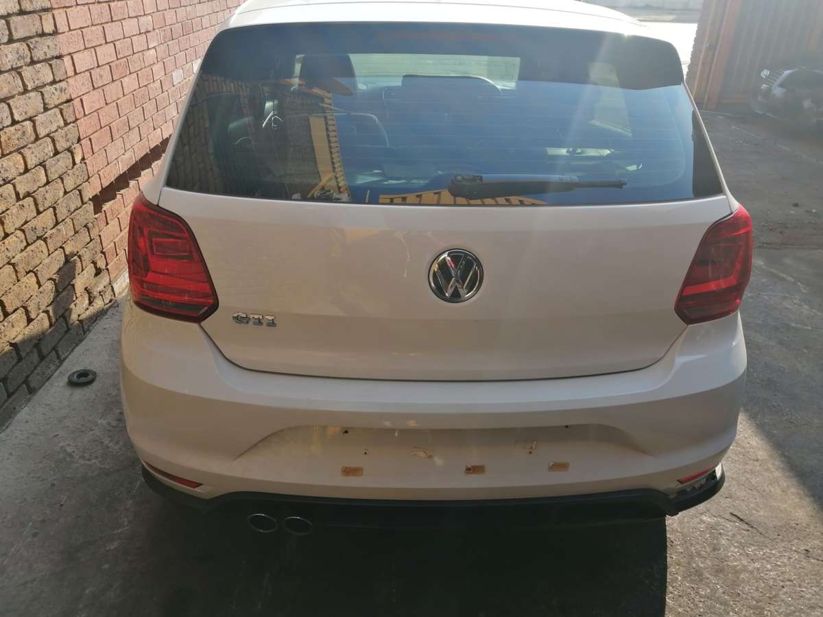 2016 Volkswagen Polo GTI