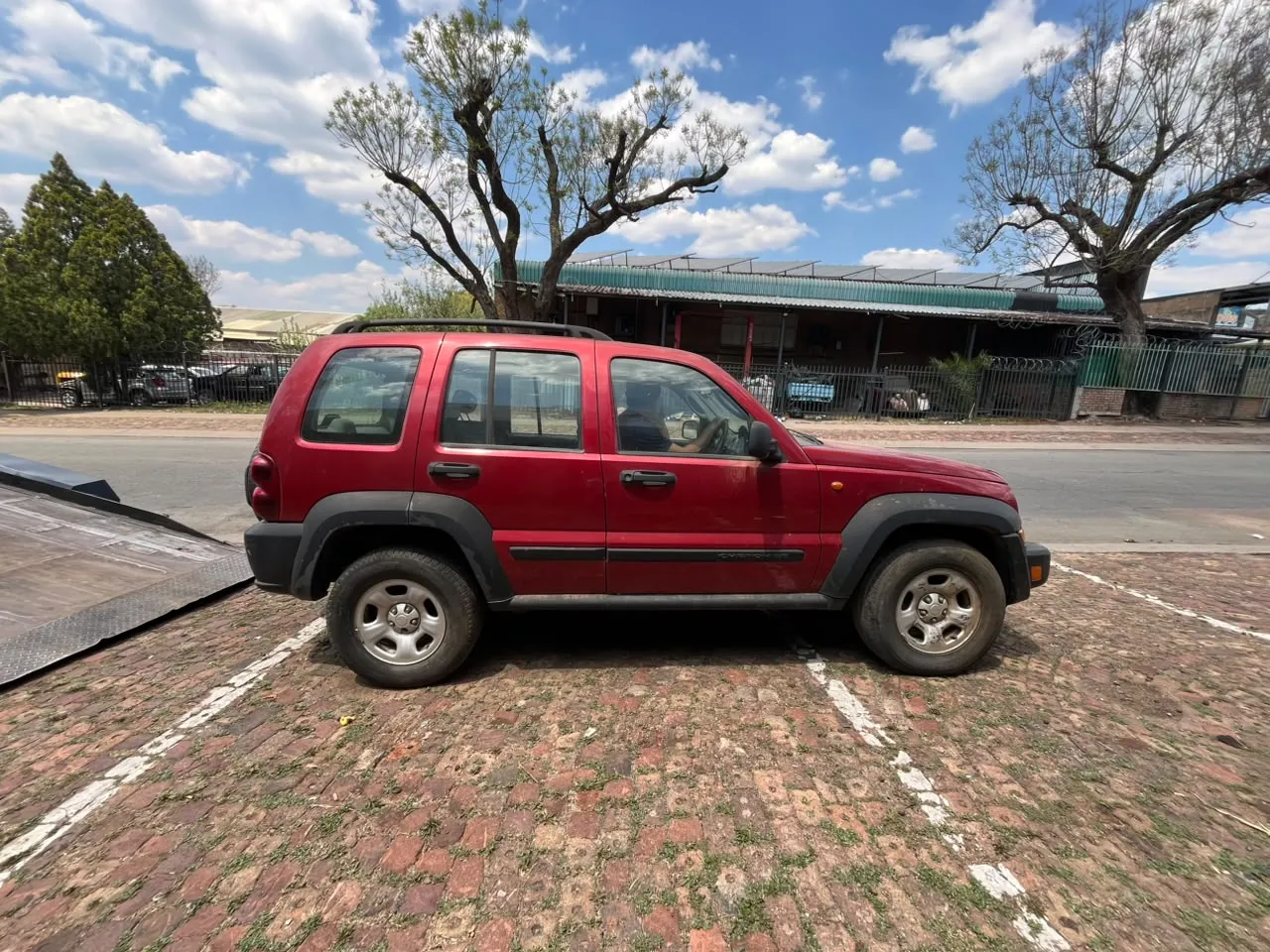 2007 Jeep Cherokee  view 6