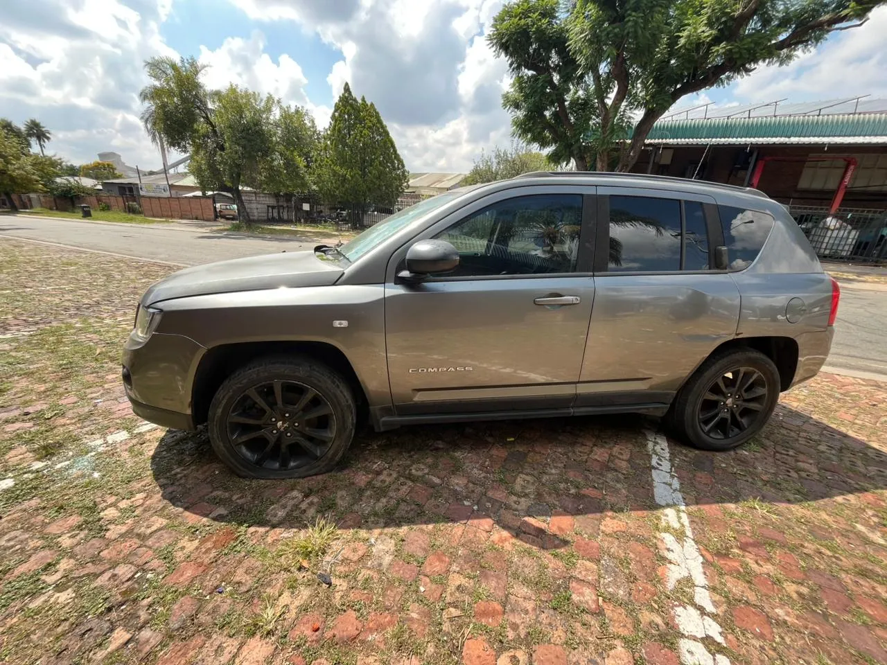 2013 Jeep Compass thumbnail 3