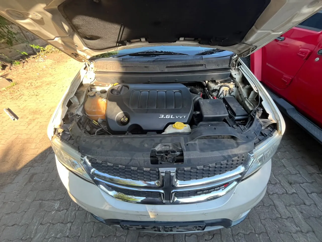 2013 Dodge Journey  view 3