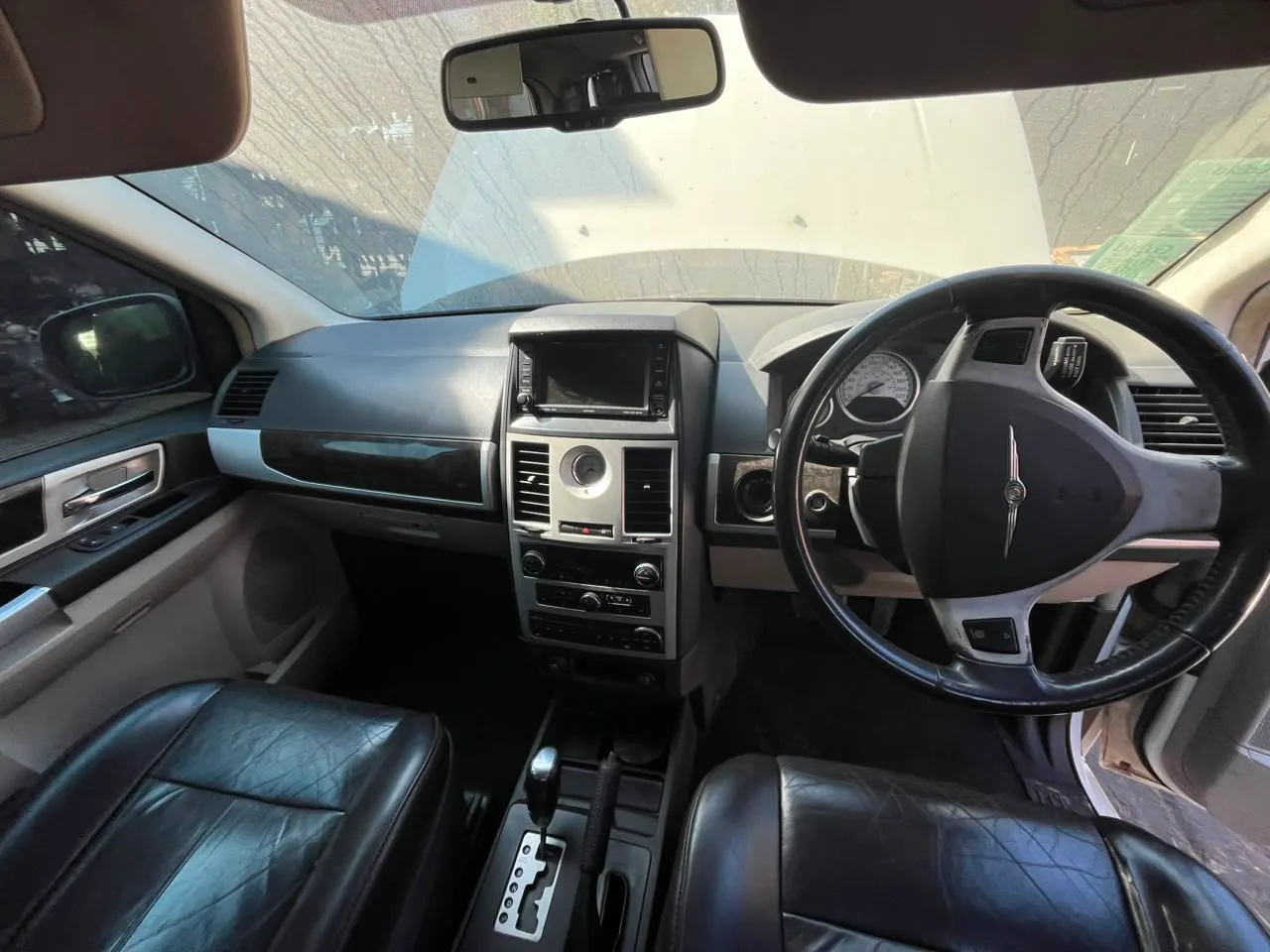 2010 Chrysler Grand Voyager view 6