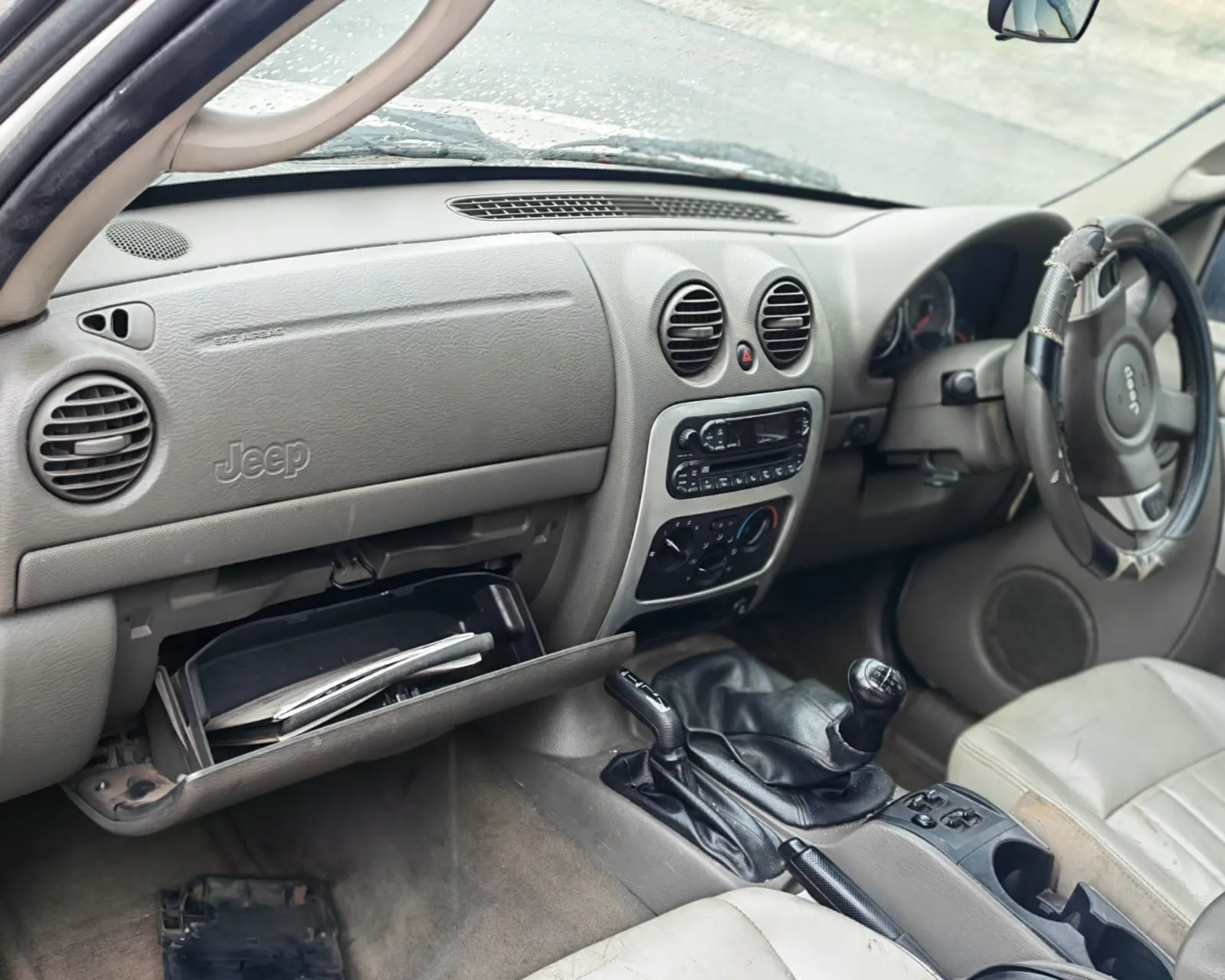 2006 Jeep Cherokee  view 5