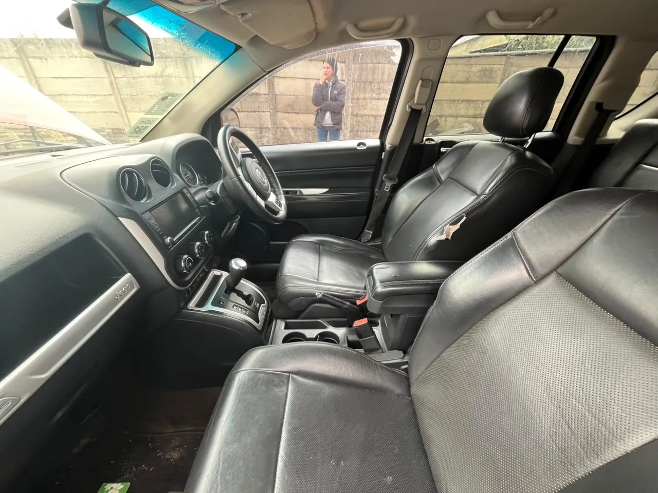 2014 Jeep Compass  view 5