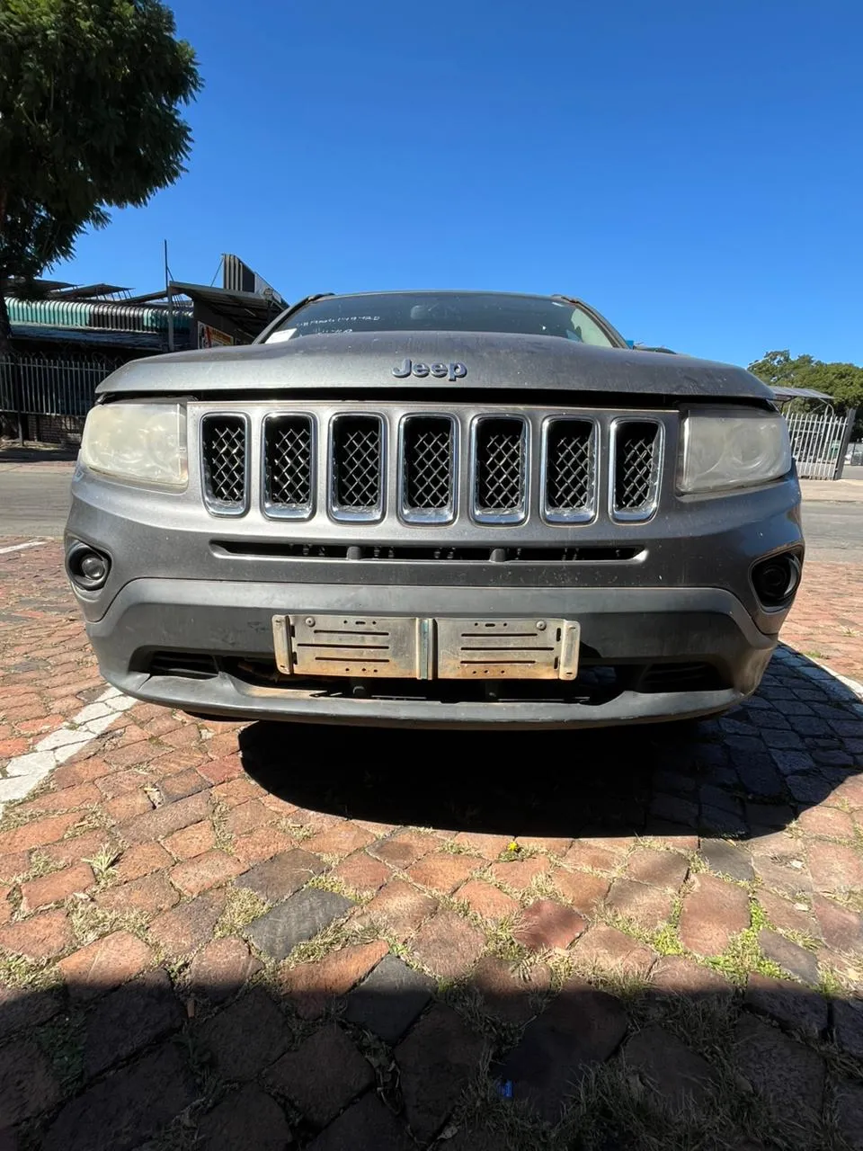 2012 Jeep Compass  view 7
