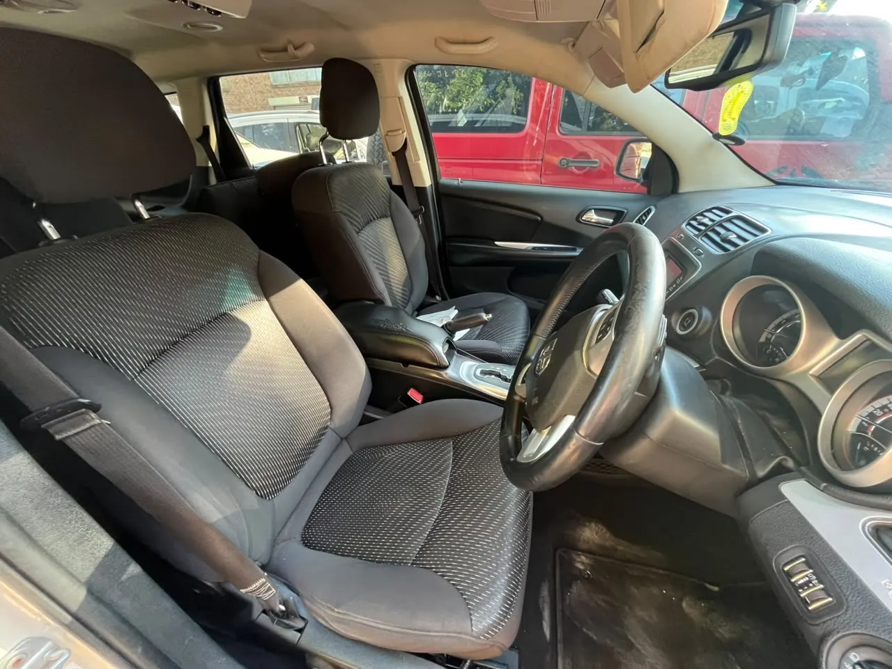 2013 Dodge Journey  view 5