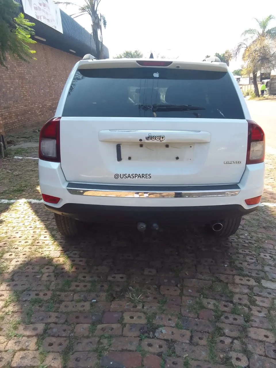 2014 Jeep Compass view 5