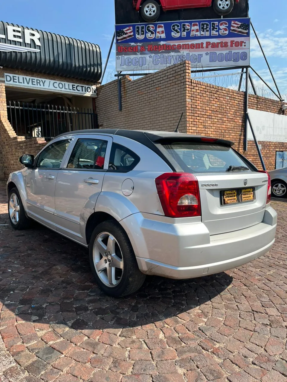 2009 Dodge Caliber  view 3