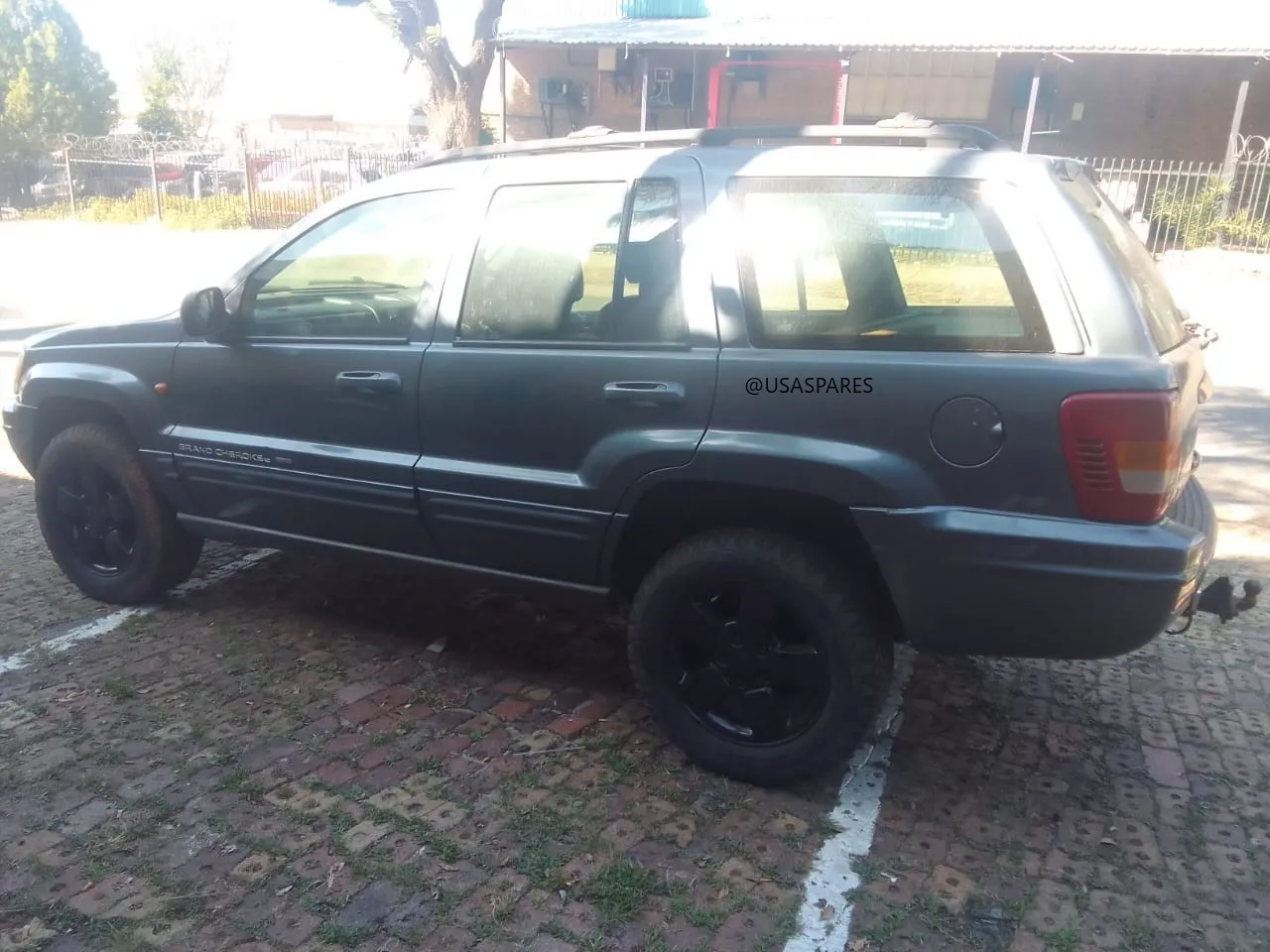 2001 Jeep Grand Cherokee view 3