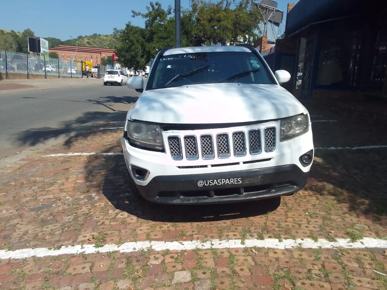 2014 Jeep Compass view 2