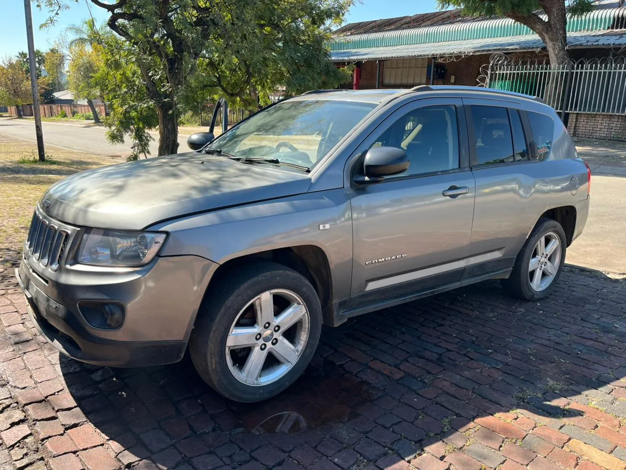 2012 Jeep Compass  view 2