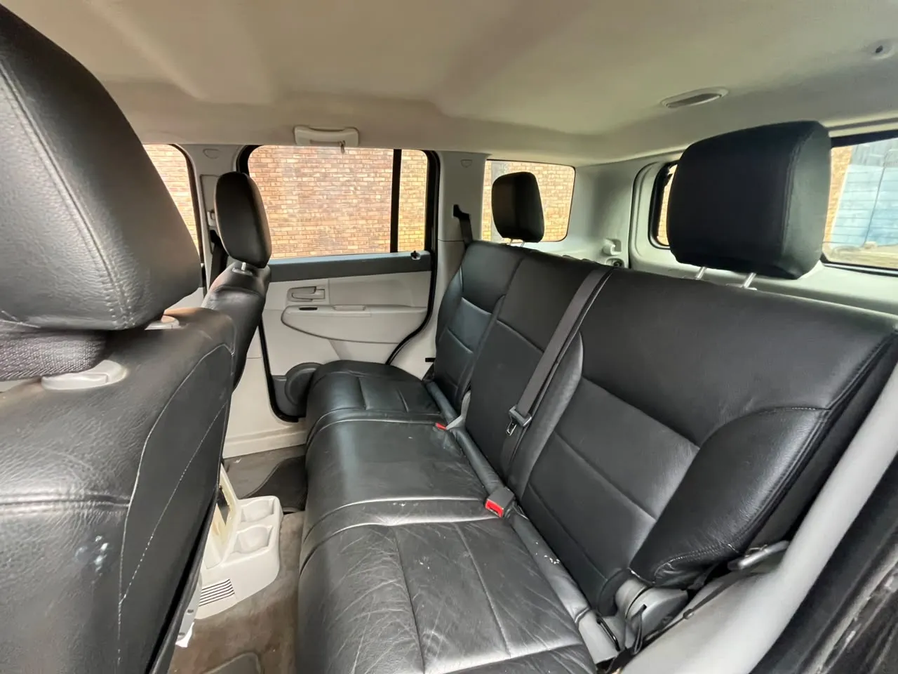 2010 Jeep Cherokee  view 8