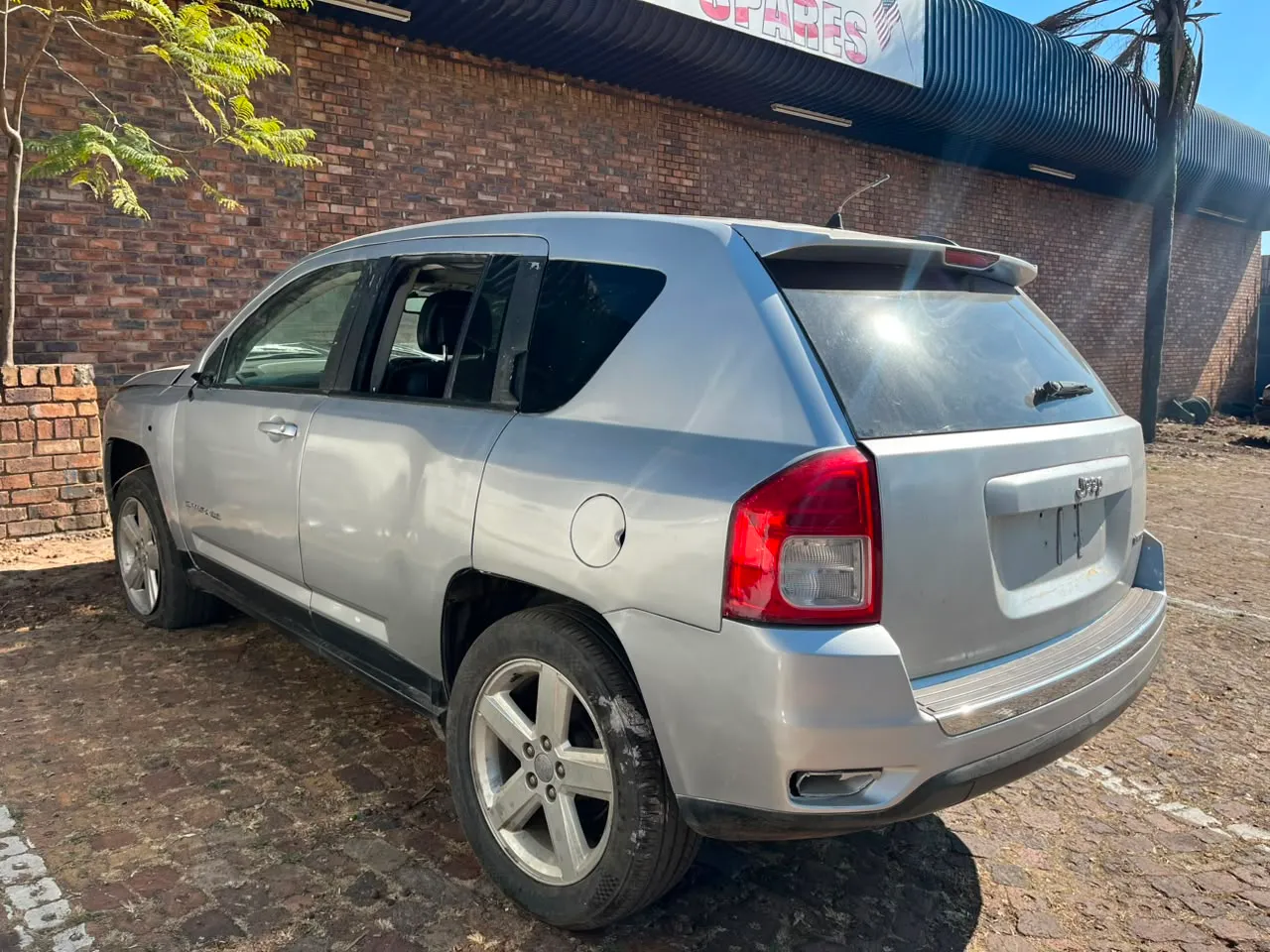 2012 Jeep Compass thumbnail 6