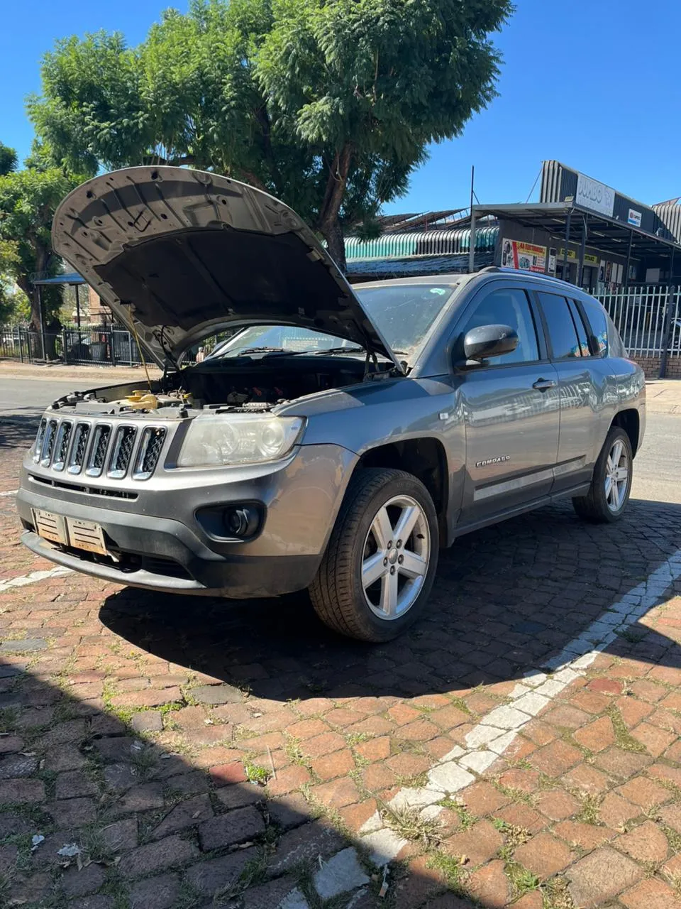 2012 Jeep Compass  view 2