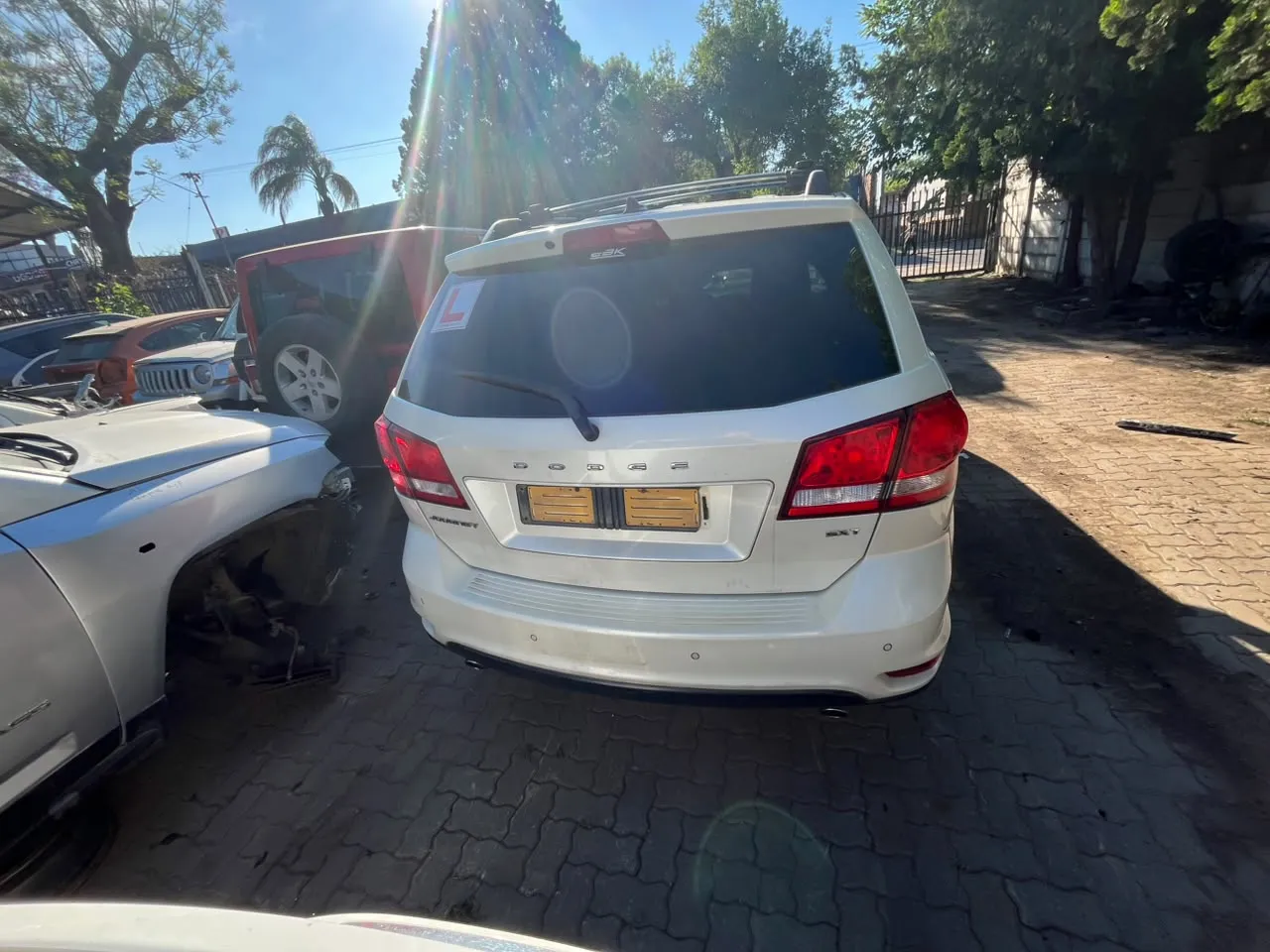 2013 Dodge Journey  view 3