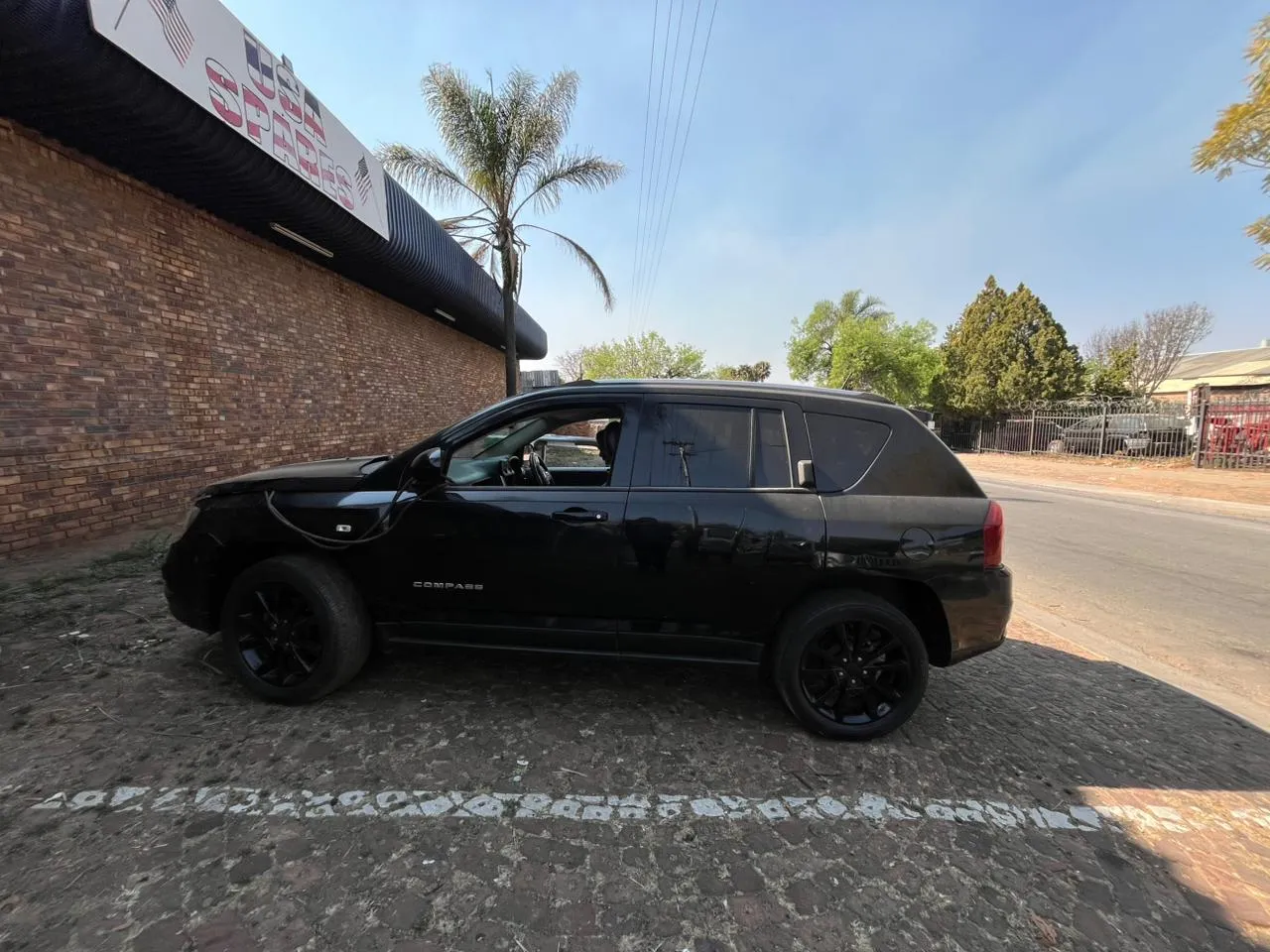 2014 Jeep Compass  view 6