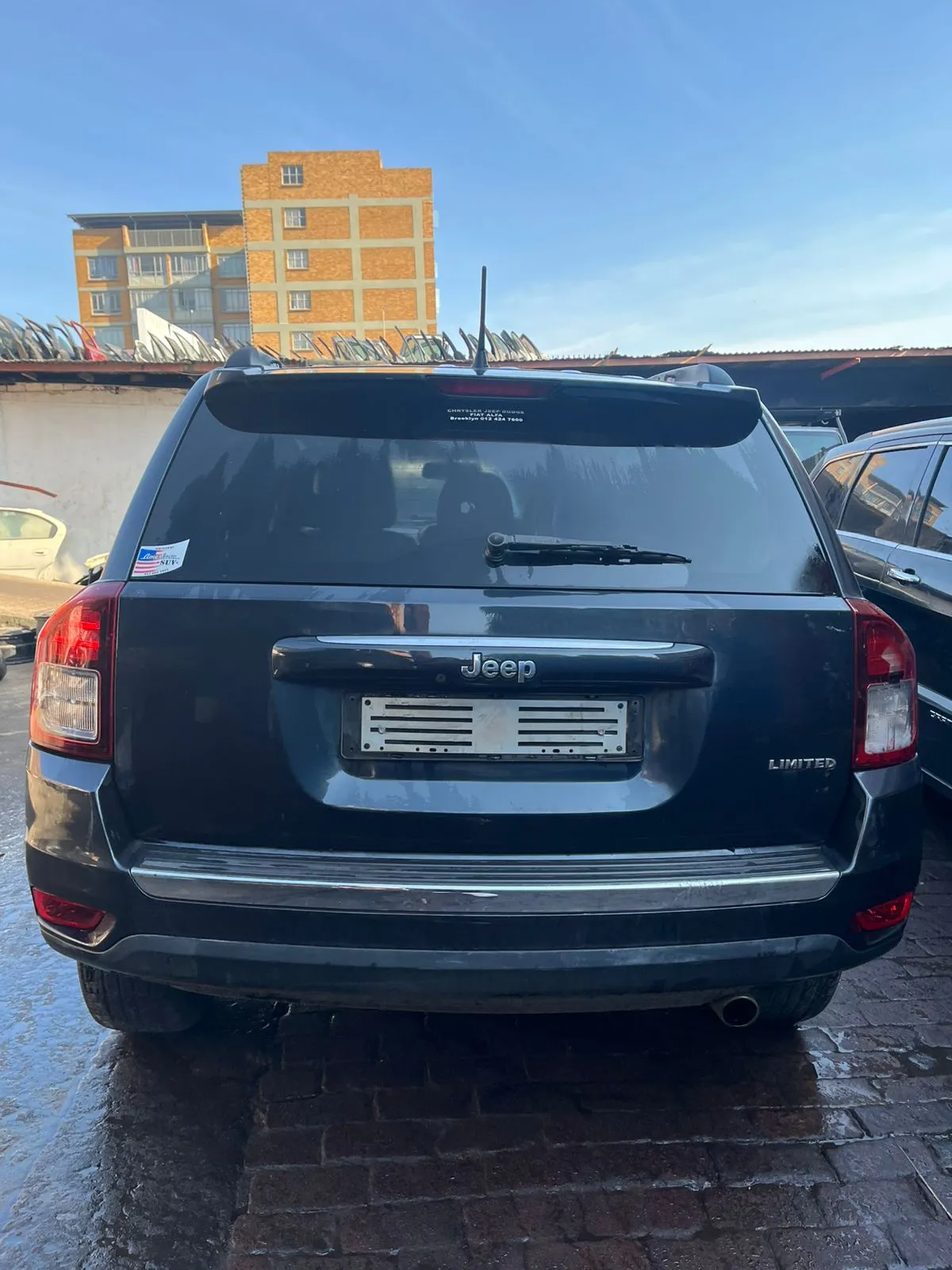 2014 Jeep Compass  view 5