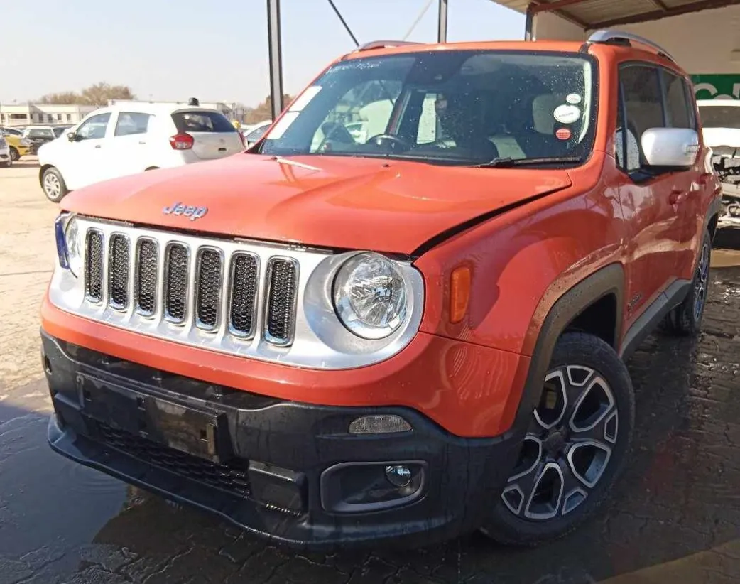 2015 Jeep Renegade  view 2