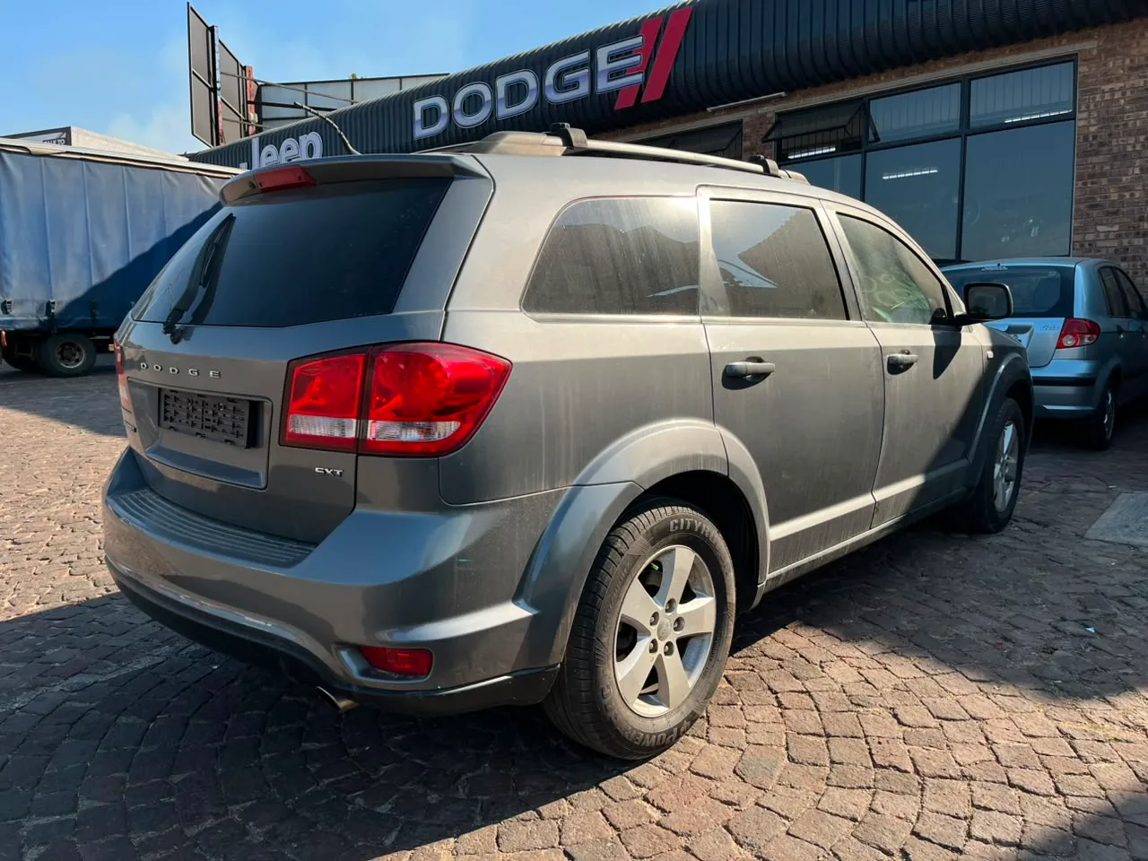 2012 Dodge Journey  view 5