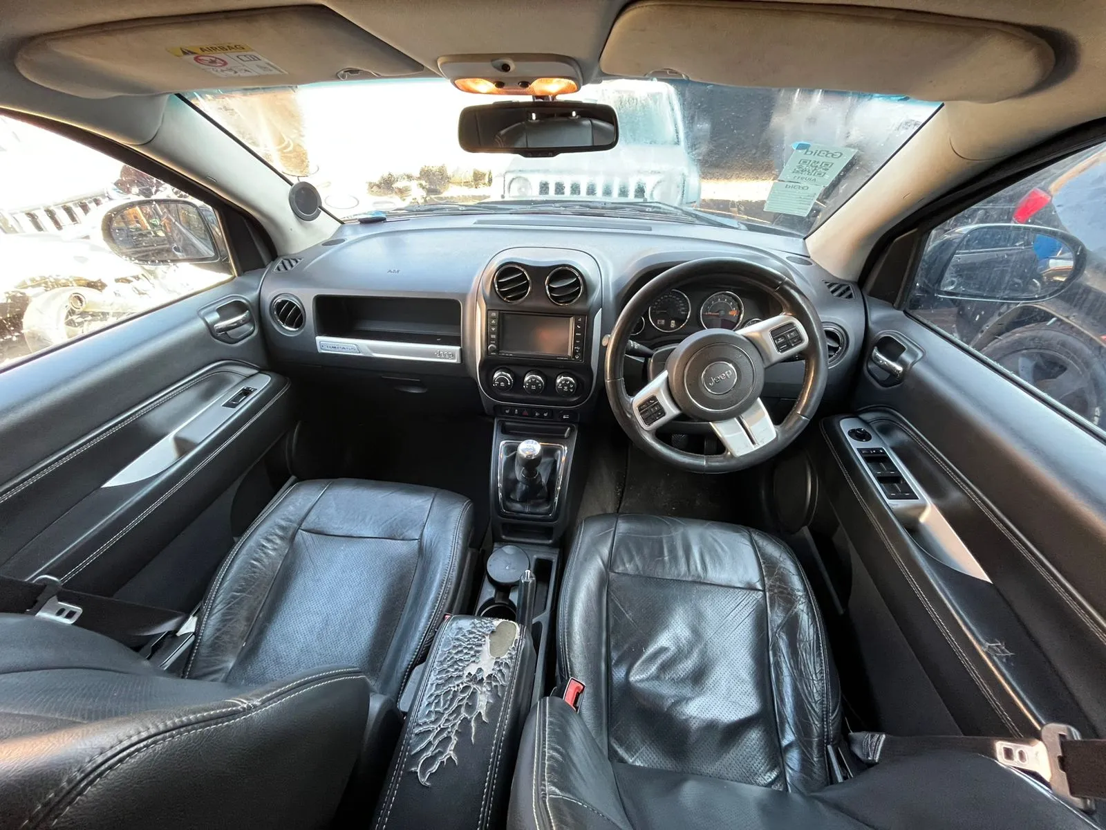 2014 Jeep Compass  view 8