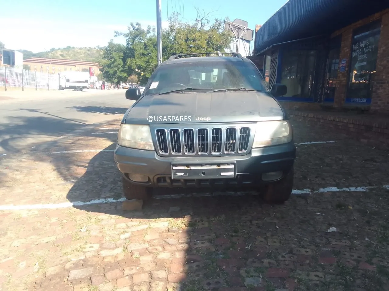 2001 Jeep Grand Cherokee view 2