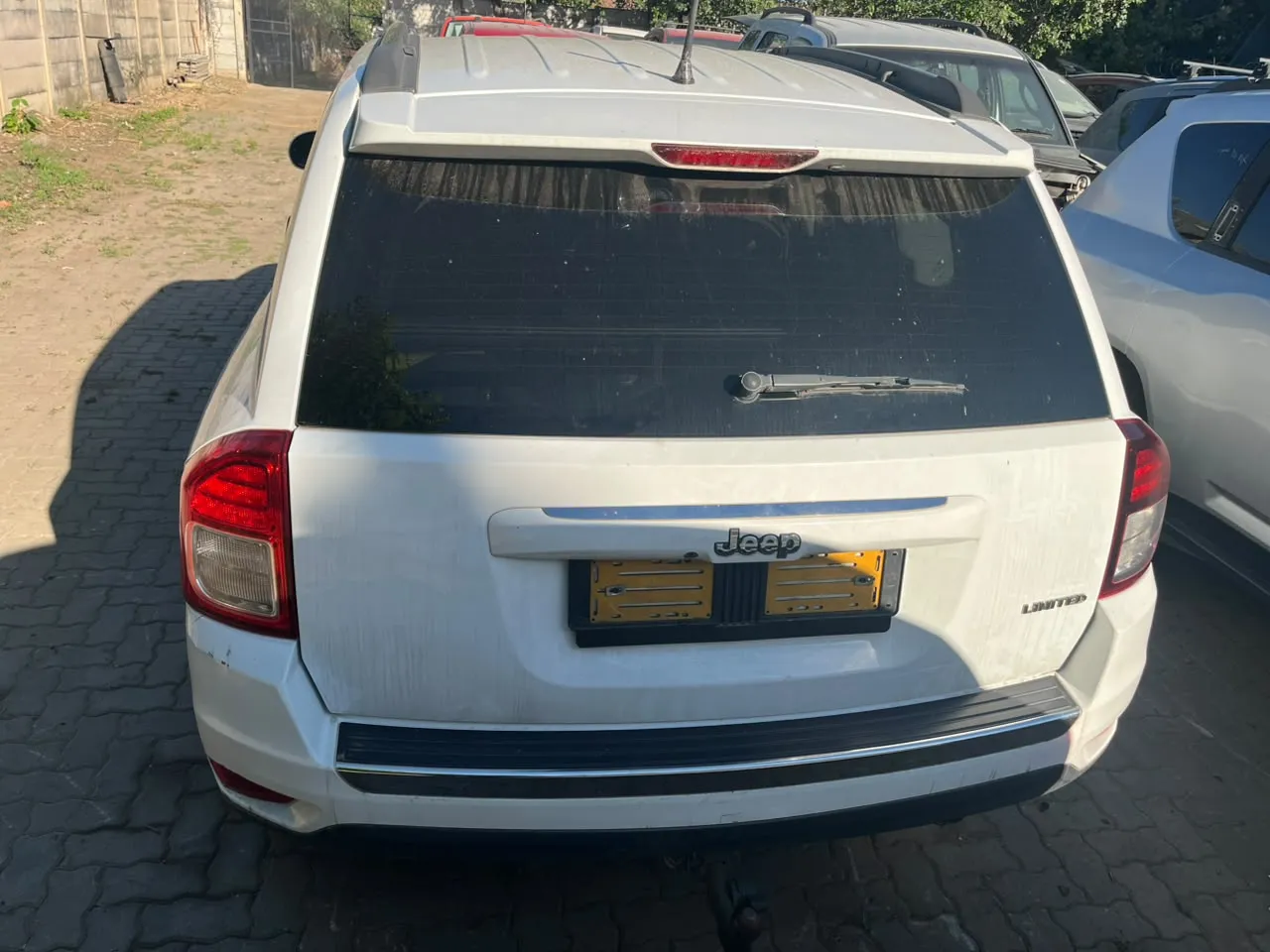 2015 Jeep Compass  view 4