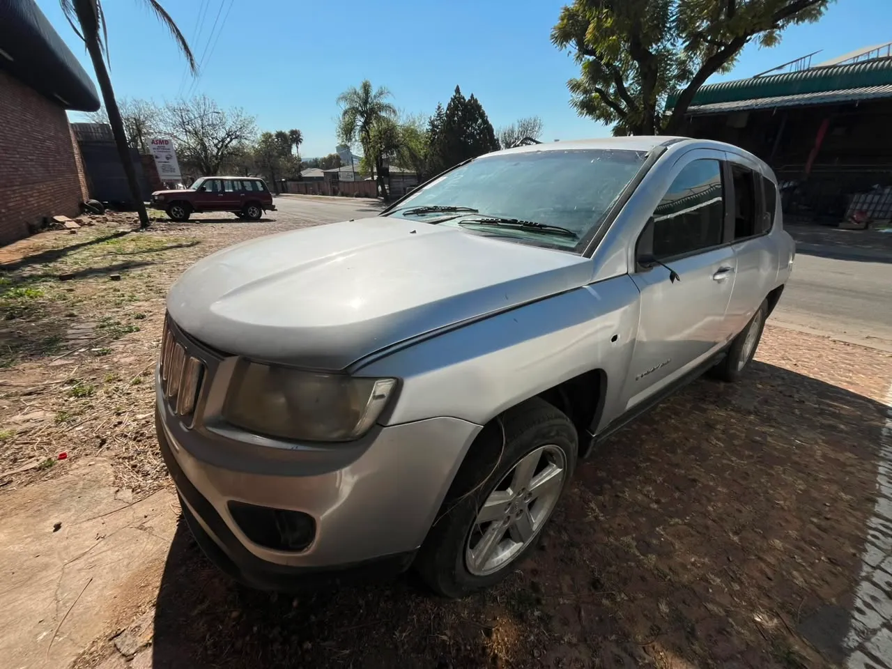 2012 Jeep Compass  view 3