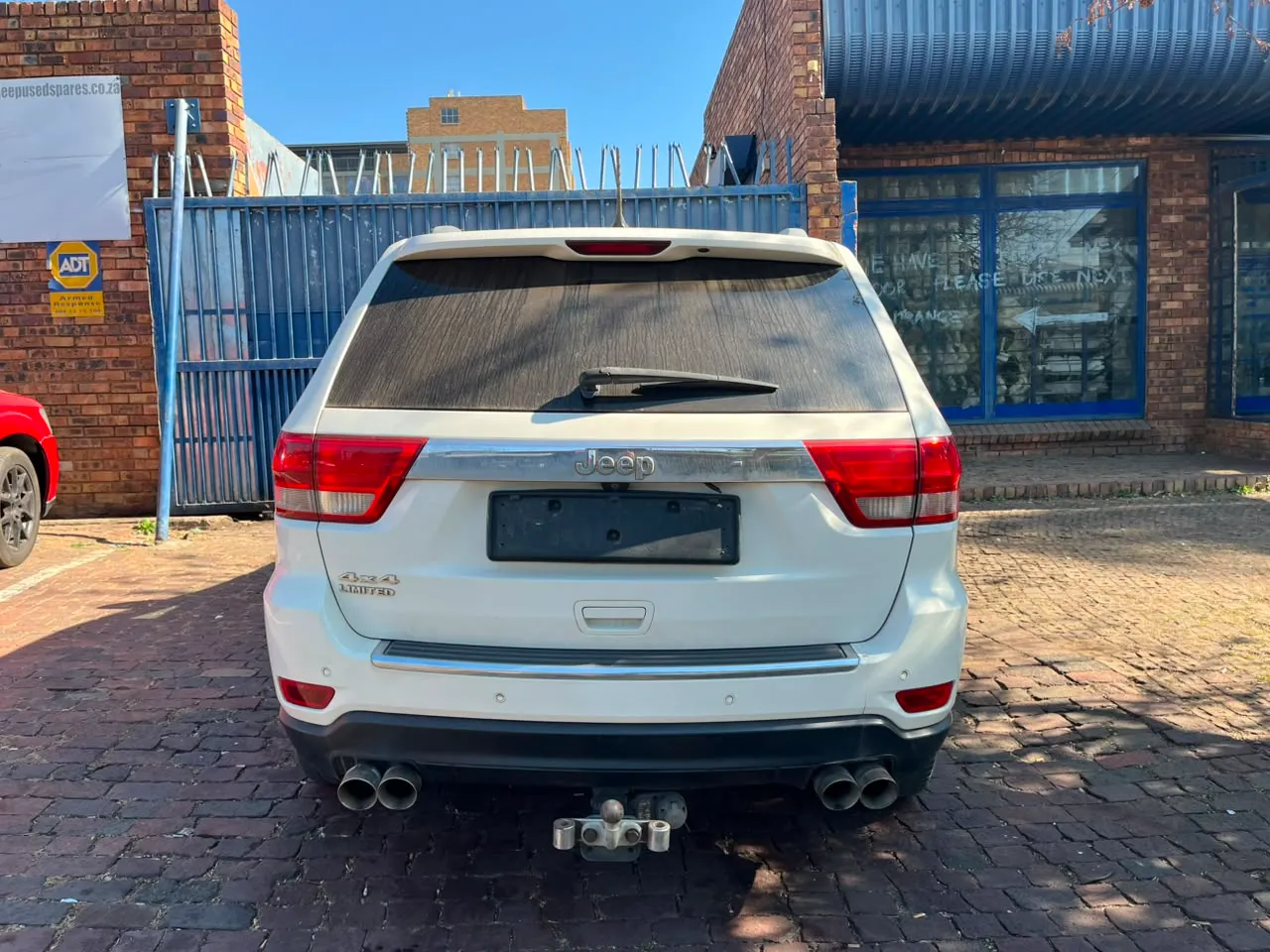 2012 Jeep Grand Cherokee  view 6