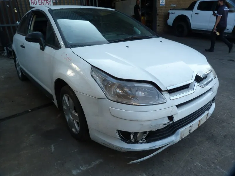 2008 Citroën Citroen C4 1.6 VTR view 2