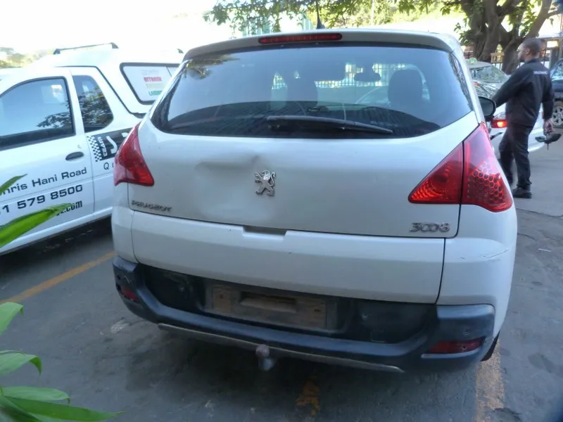 2011 Peugeot 3008 1.6 VTi Manual view 5