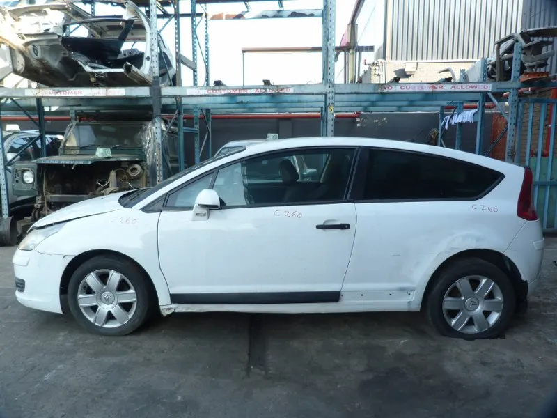 2008 Citroën Citroen C4 1.6 VTR view 4