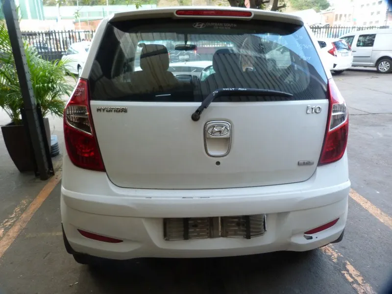 2012 Hyundai i10 1.2 Manual view 4