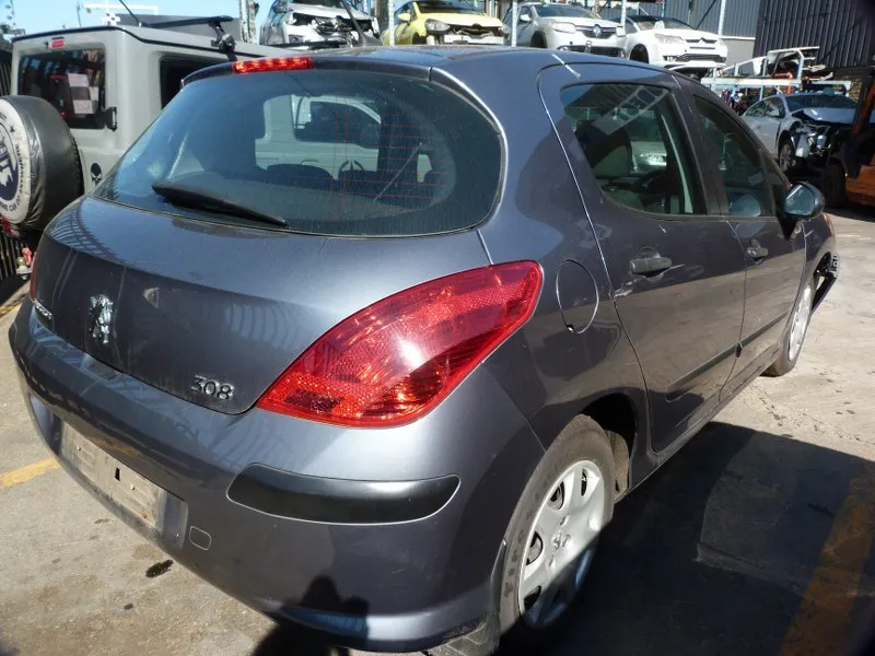 2009 Peugeot 308 1.6 view 5