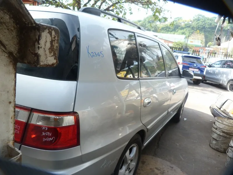 2005 Kia Carens 2.0 CRDi 16V AT view 5