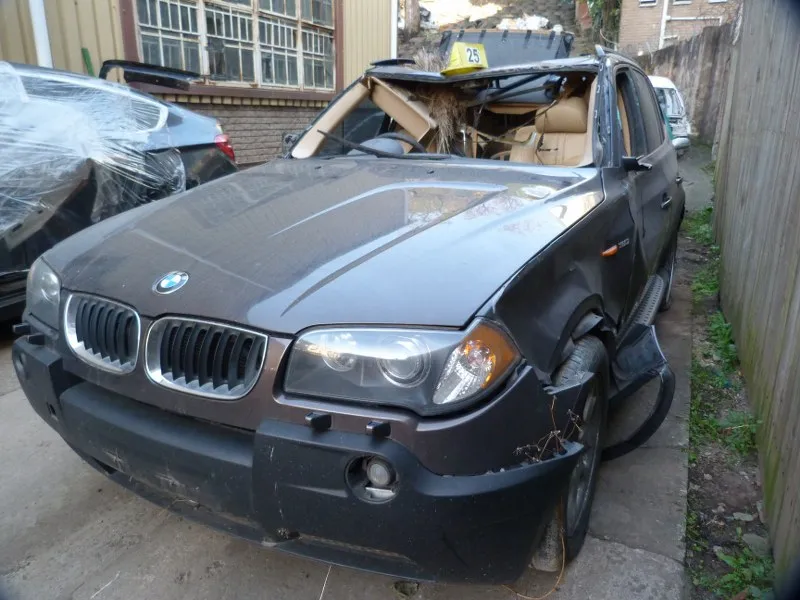 2005 BMW X3 3.0i E83 Manual view 2