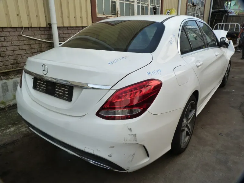 2015 Mercedes-Benz C220 Bluetech W205 view 5