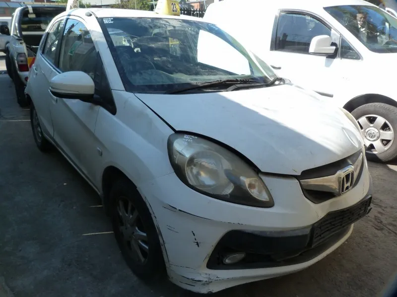 2015 Honda Brio 1.2 Manual view 2