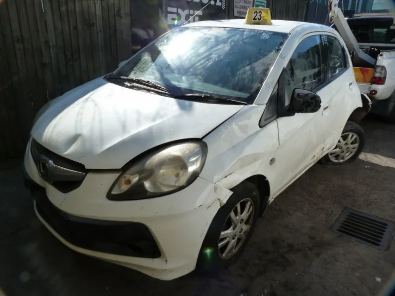 2015 Honda Brio 1.2 Manual view 3