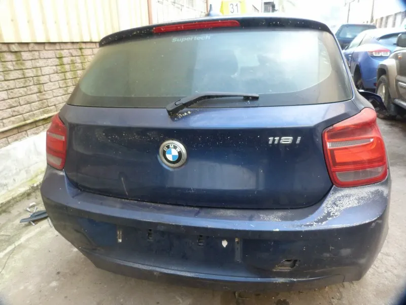 2013 BMW 118i F20 AT view 3