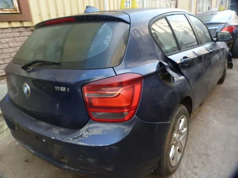 2013 BMW 118i F20 AT view 4
