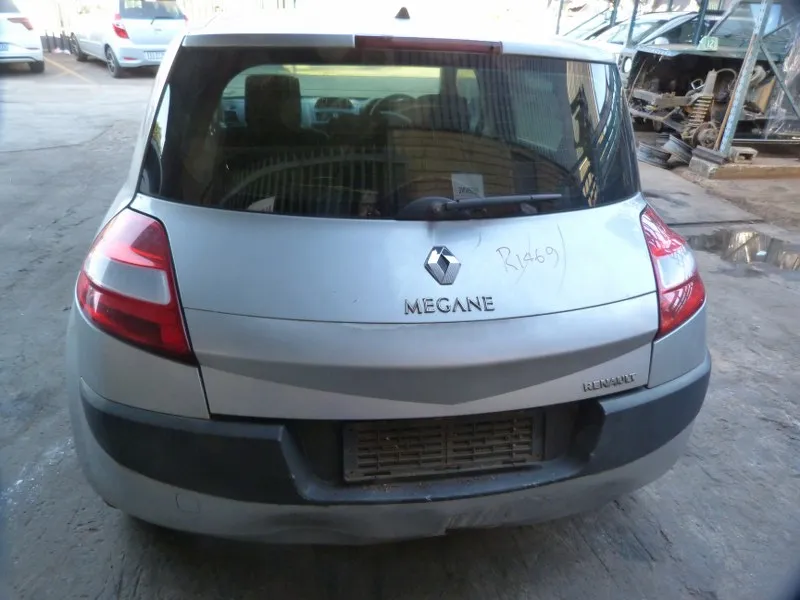 2006 Renault Megane II 1.6 Manual view 4
