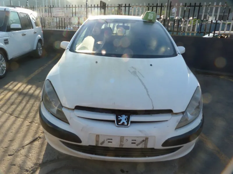 2003 Peugeot 307 1.6 XT Manual view 2