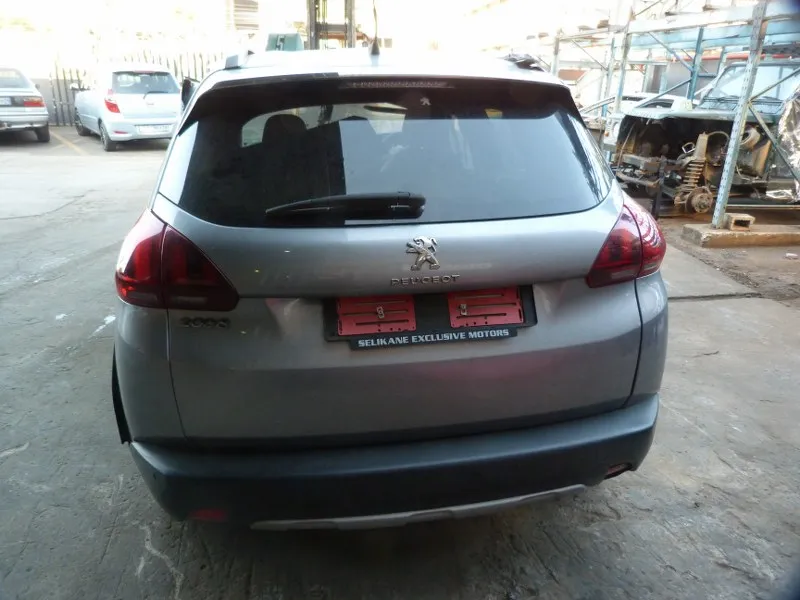 2020 Peugeot 2008 1.2T Puretech Allure AT view 4