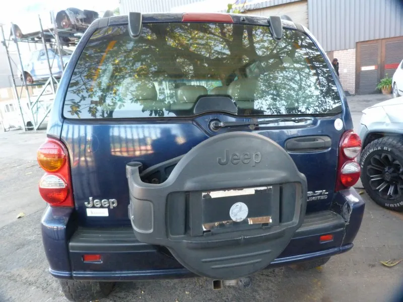 2007 Jeep Cherokee 3.7 V6 LTD Petrol AT view 5