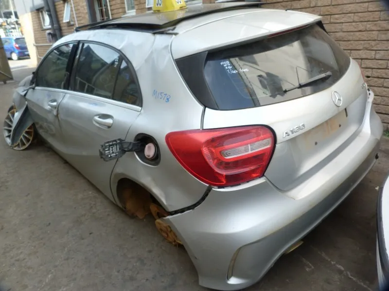 2013 Mercedes-Benz A180 CDI W176 view 3
