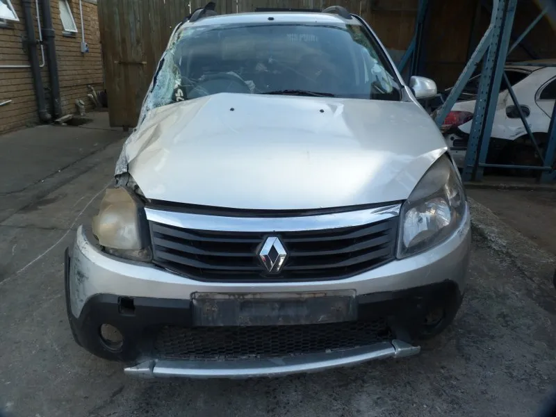 2012 Renault Sandero 1.6 Manual