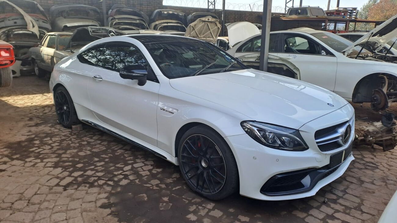 2016 Mercedes-Benz W205 AMG Coupe C63 V8 Biturbo