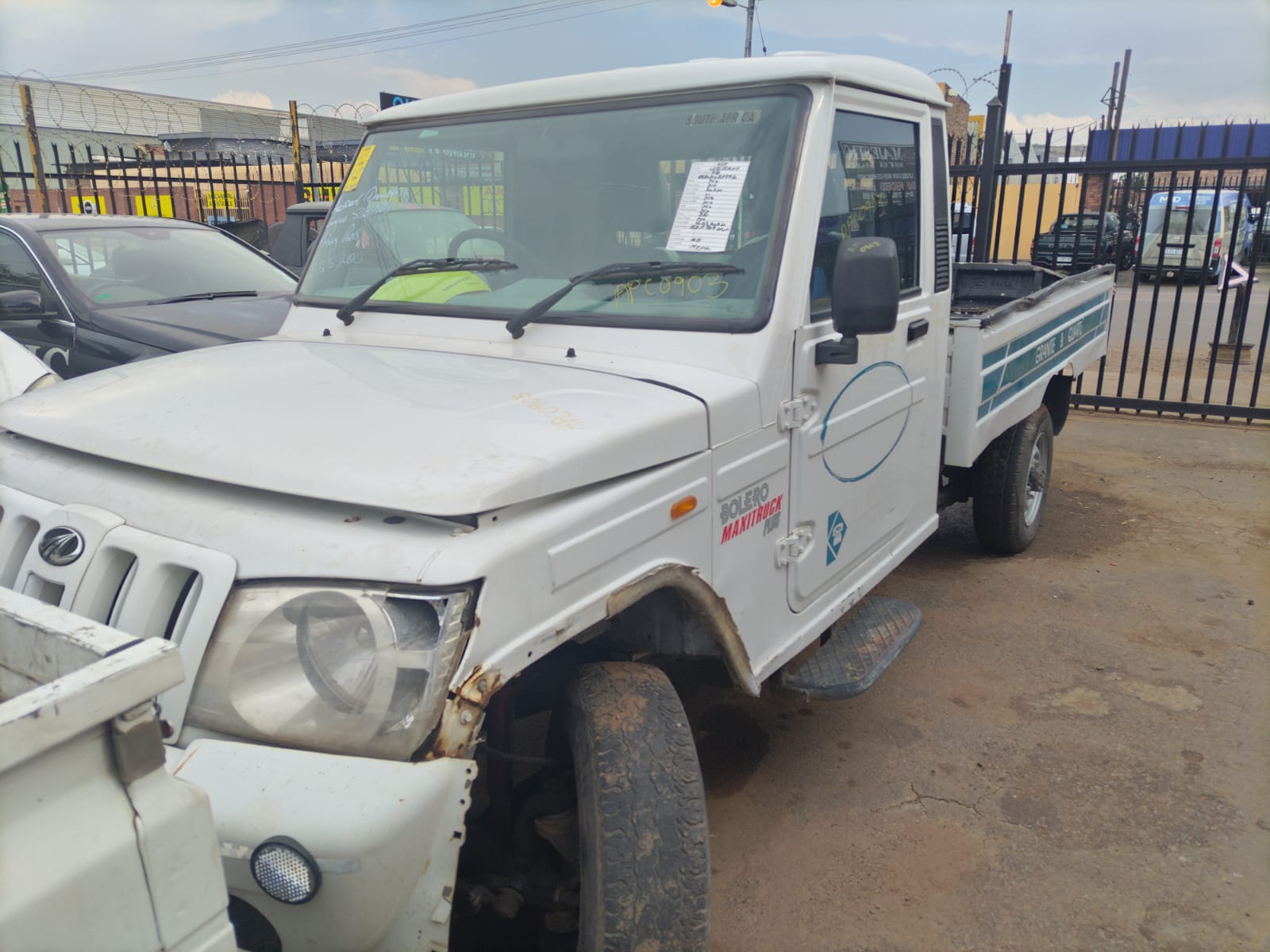 2020 Mahindra Bolero Maxi Truck