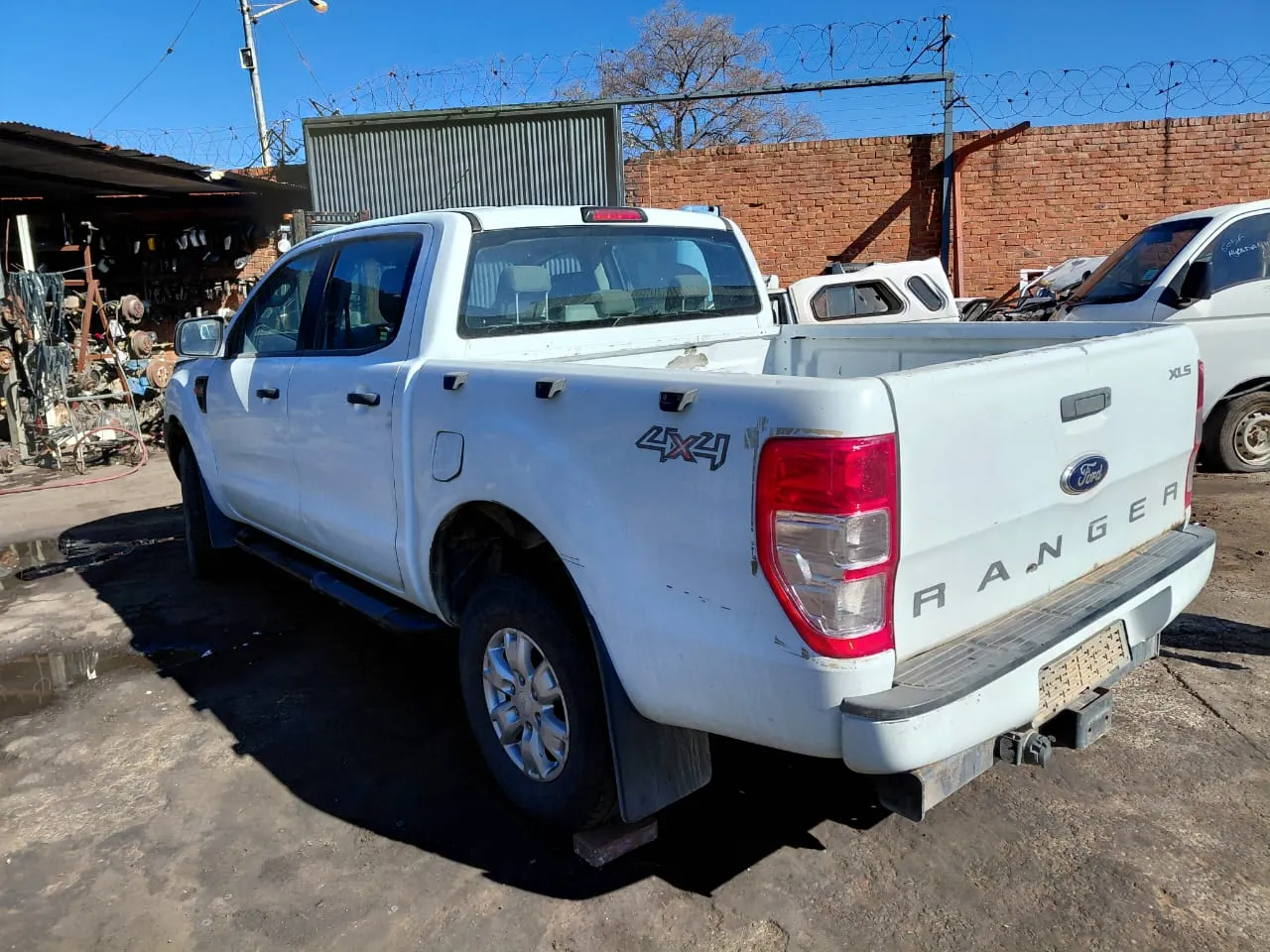2025 Ford Ranger view 2
